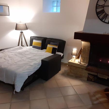 Dans La Maison D'A Cote Azerables Luaran gambar